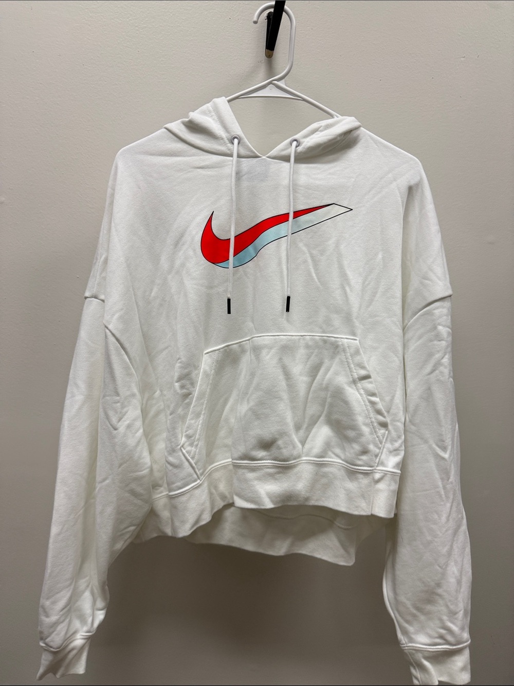 Women’s Nike Cropped White Hoodie with Red and Light Blue Swoosh Accent